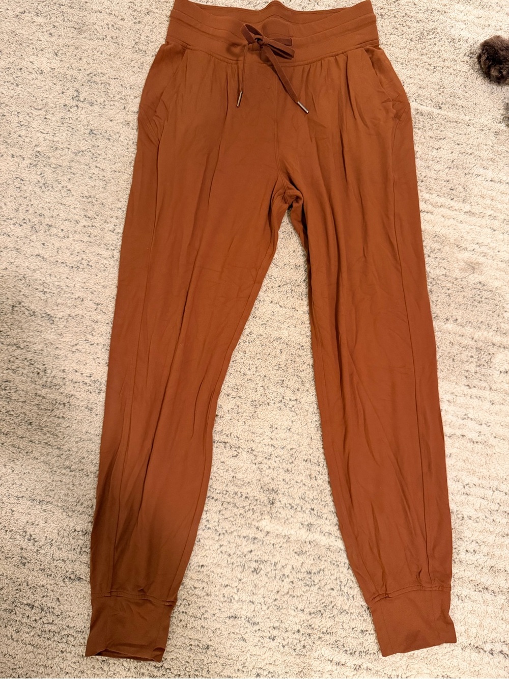 LULULEMON Joggers Size 6 Burnt orange